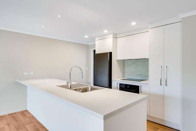 Stylish New Conversion - Modern 2 Bedroom Living