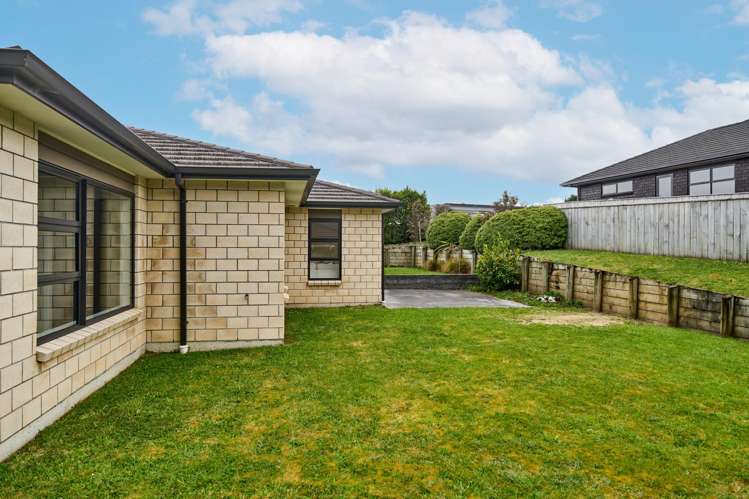 96 Endeavour Drive Whitby_19