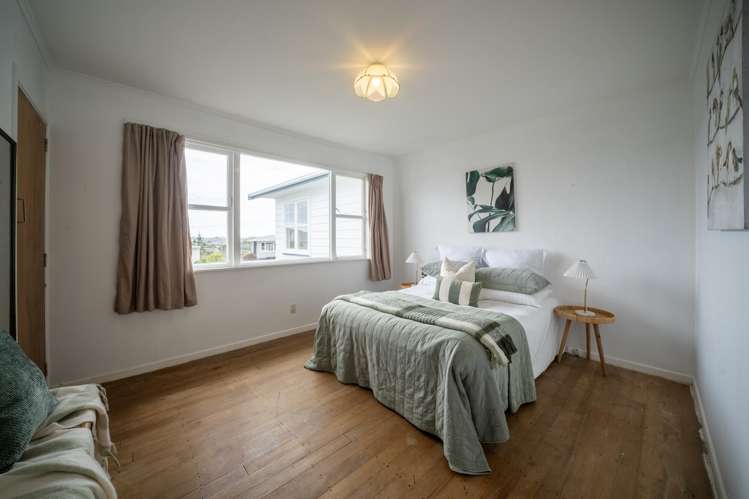 25 Brooker Grove Newlands_24