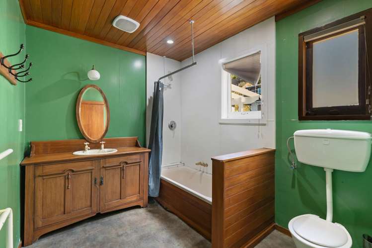 27 Avalon Crescent Fernhill/Sunshine Bay_17