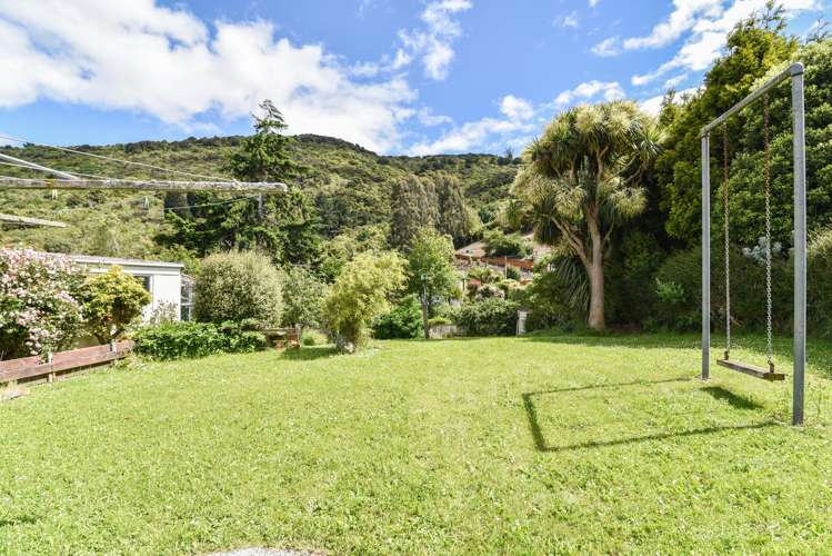 39 Kauri Street Ravensbourne_17