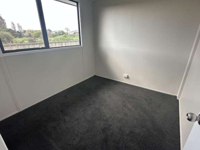 B/80 Cook Street Foxton_3