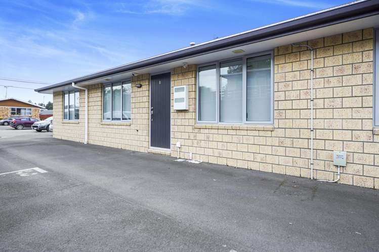 2/3 June Place Hamilton East_11