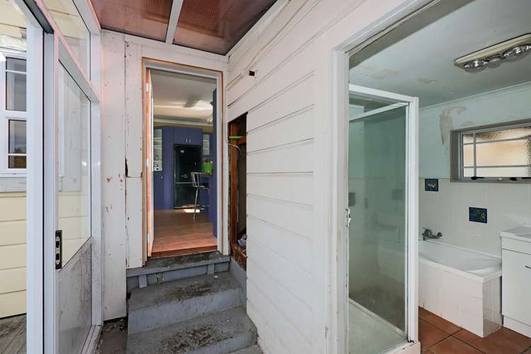 813 Oliphant Road Raureka_9