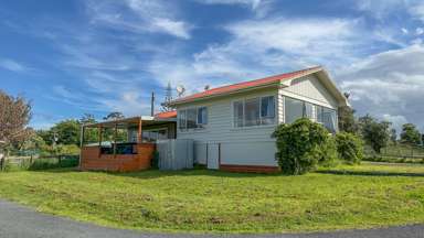 1152A Miranda Road_4