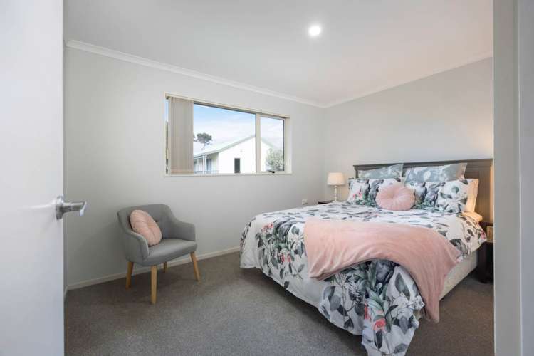 46b Roick Parade Glen Eden_13