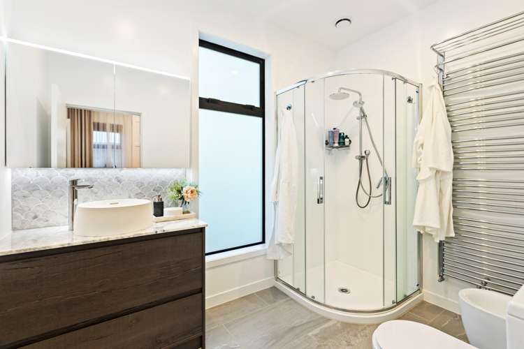 37 Schooner Drive Whitby_13