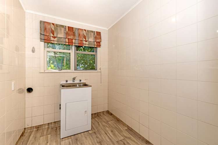 7 Stanford Crescent Whataupoko_16