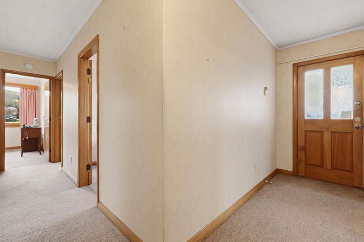 8 Bell Crescent Concord_14