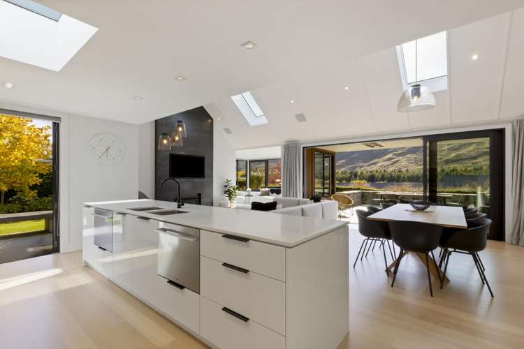 2 Owen Marshall Lane_4