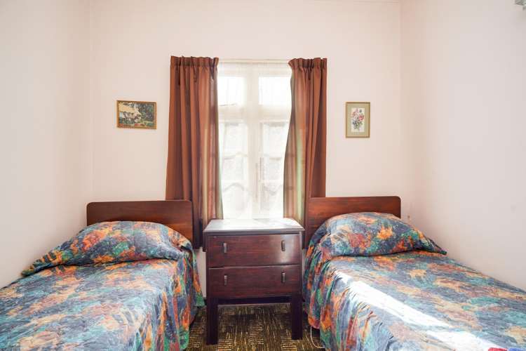 76 King & 143 Main Streets Otautau_9