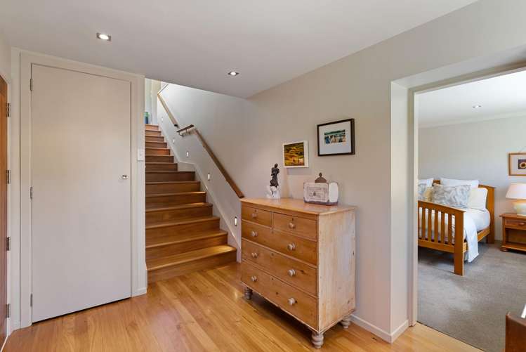 7 Doris Gordon Crescent Crofton Downs_14