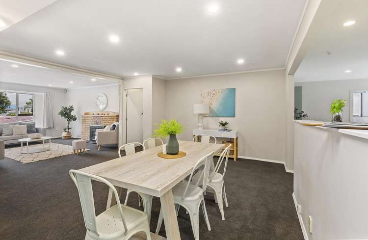 15 Victory Crescent Tawa_6