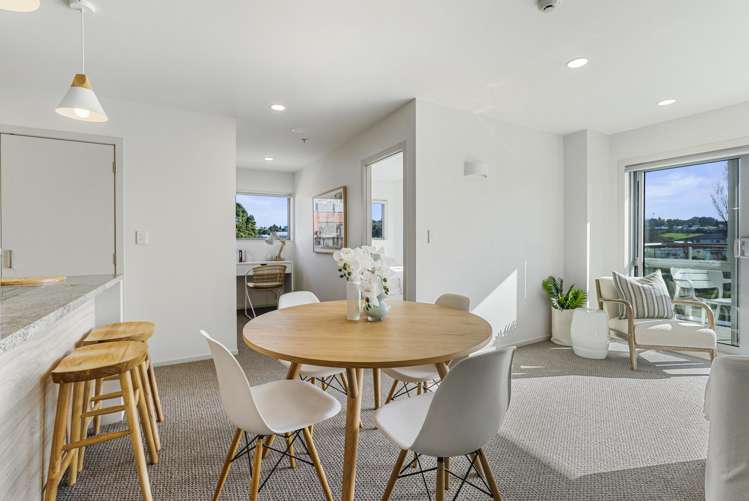303/4 Wagener Place Mount Albert_6