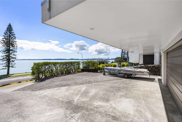 16 Omana Esplanade Maraetai_27