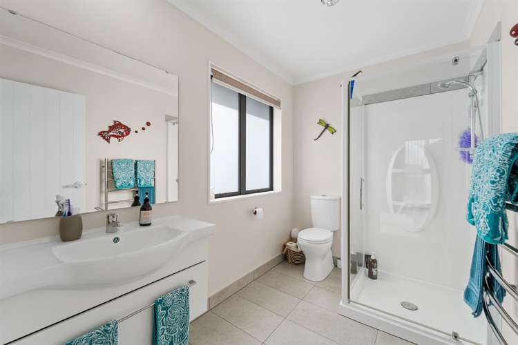 18 Maylee Crescent Gulf Harbour_12