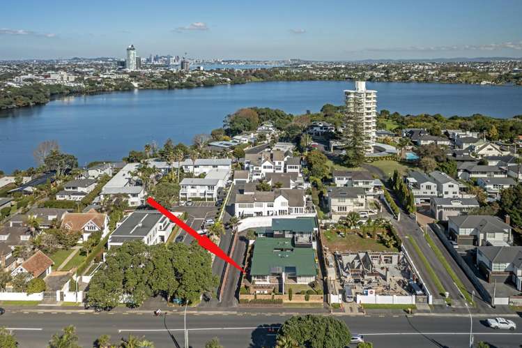 1/78 Kitchener Road Milford_3