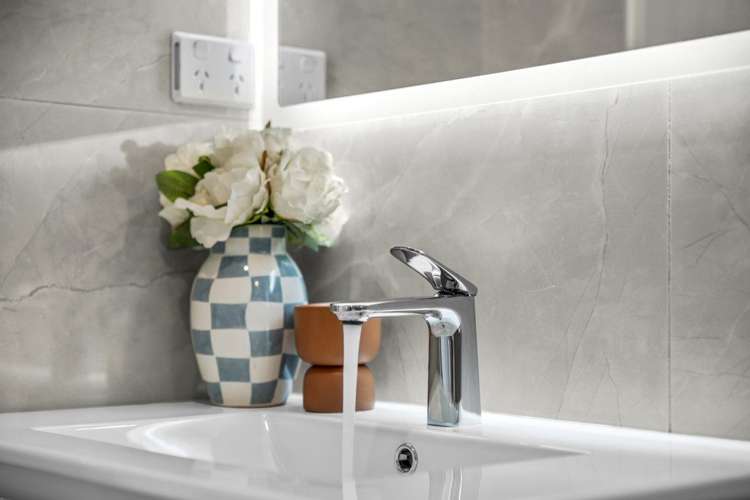 3/1088 Beach Road Torbay_10