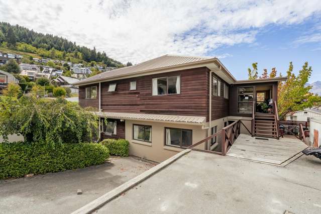 1 Salmond Place Queenstown_2