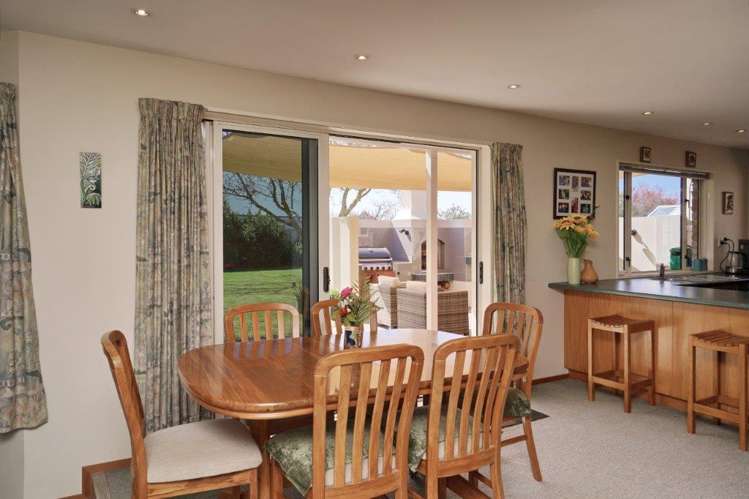 19 Littles Lane Woodend_10