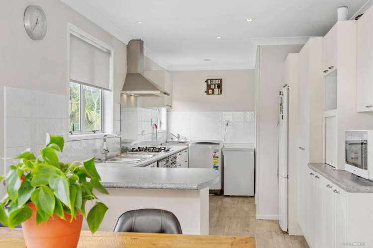 1/19 Regency Place Sunnynook_17