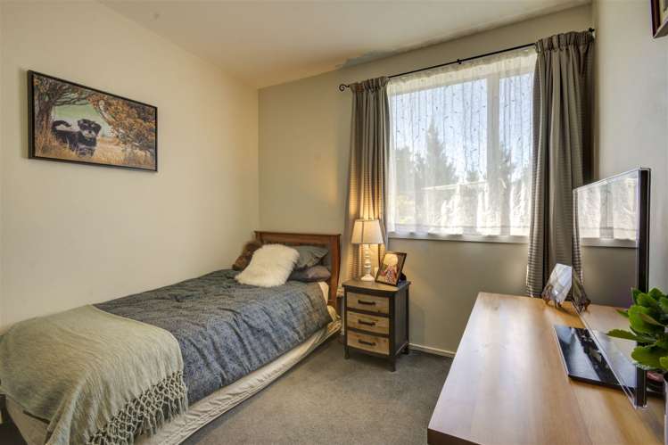 80 Priors Road Fernside_8