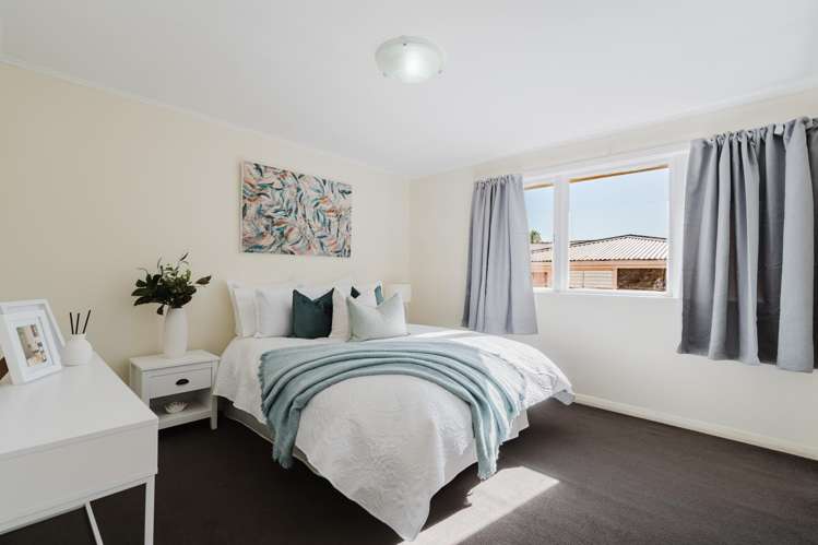 339 Cobham Drive Hillcrest_12