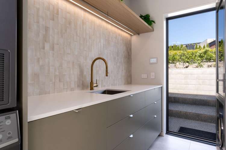 6 Hewers Lane Kennedy's Bush_10