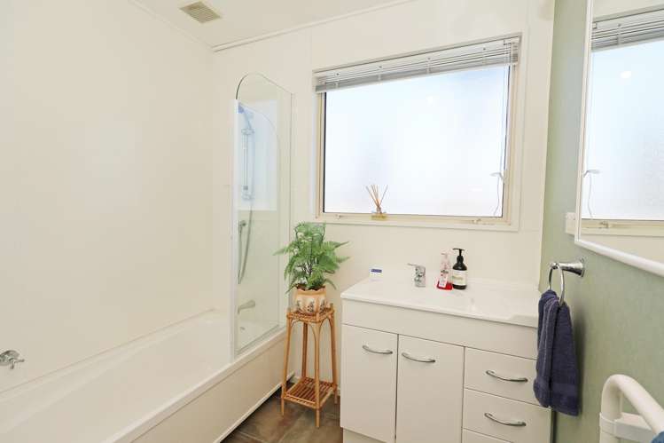 73 Rosewood Drive Rosedale_21