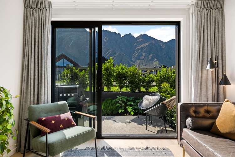 41 Ryan Loop Jacks Point_7