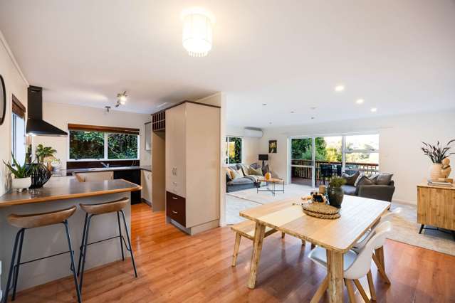 1/57b Woodlands Crescent Browns Bay_3