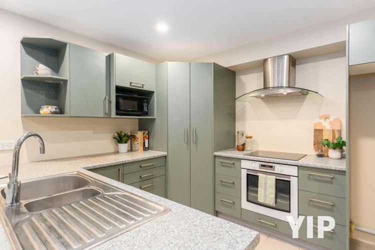 10 Longmont Terrace Churton Park_14