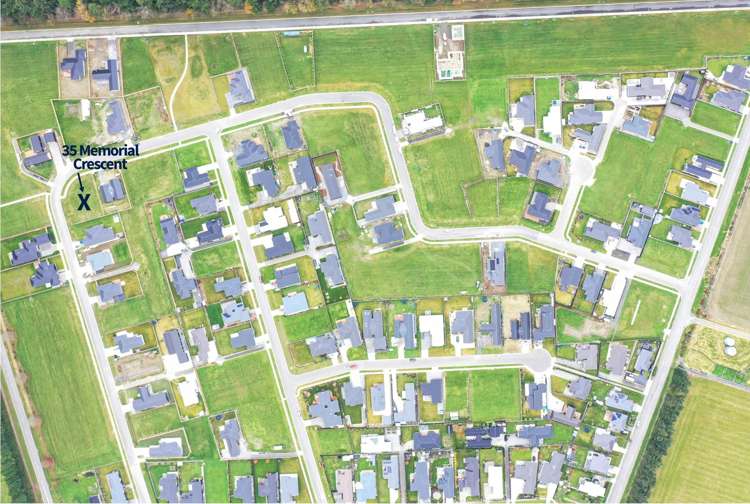 35 Memorial Crescent_5