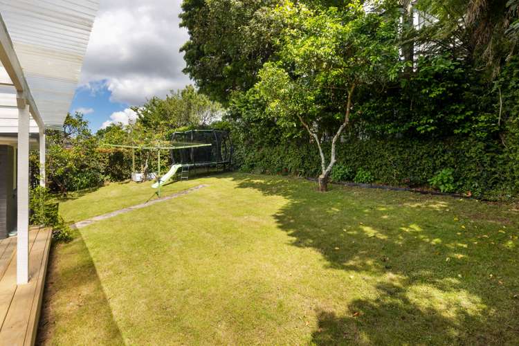 55 Alberton Avenue Mount Albert_22