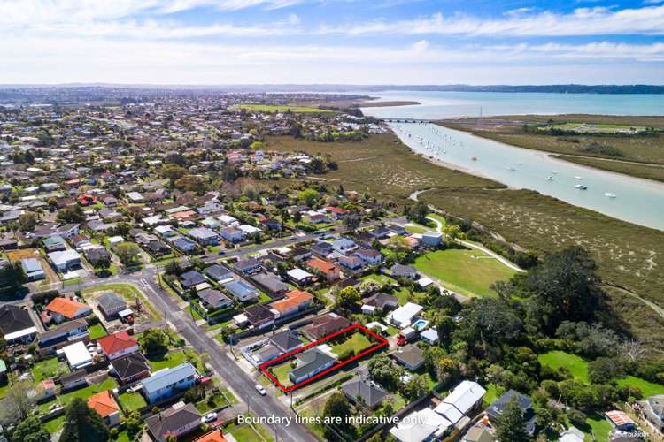 12 Ayrton Street Te Atatu South_21
