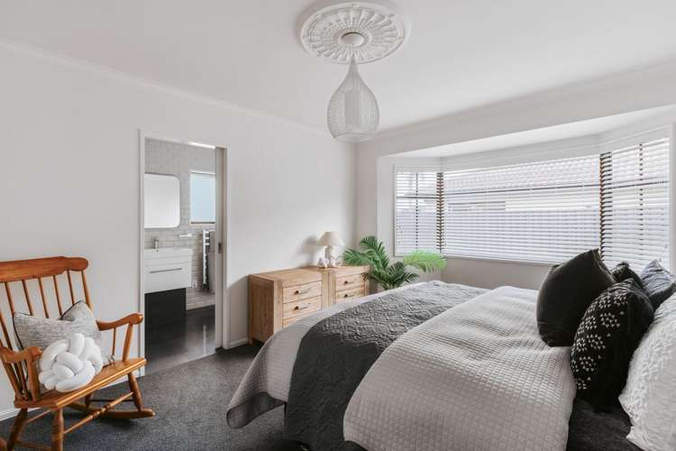 22B Sunrise Avenue Mount Maunganui_13