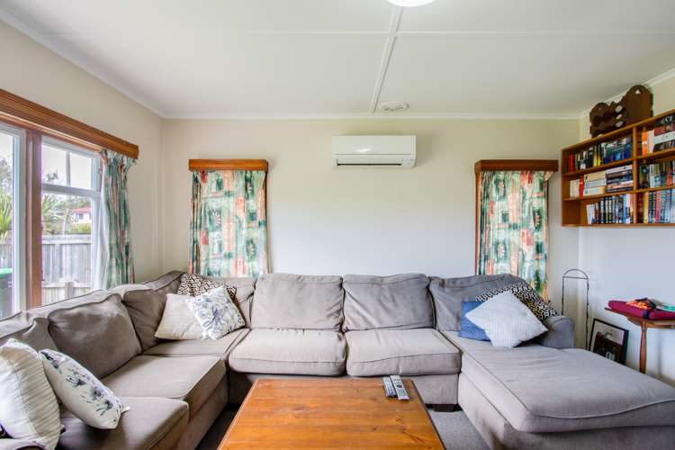 25 Flanders Avenue Onekawa_2