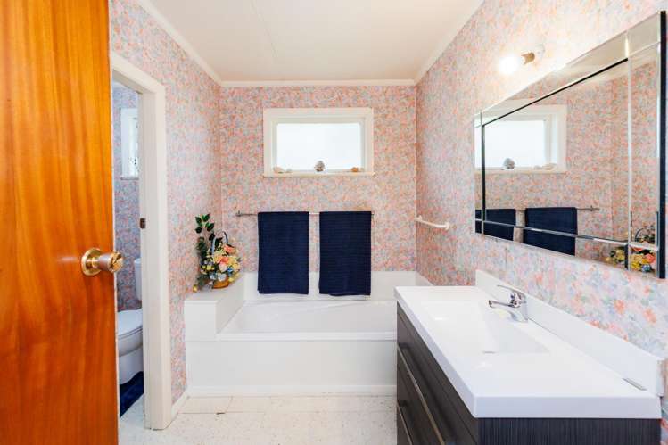 7 Clarke Avenue Highbury_19