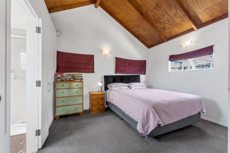 42a Forest Hill Road Henderson_21