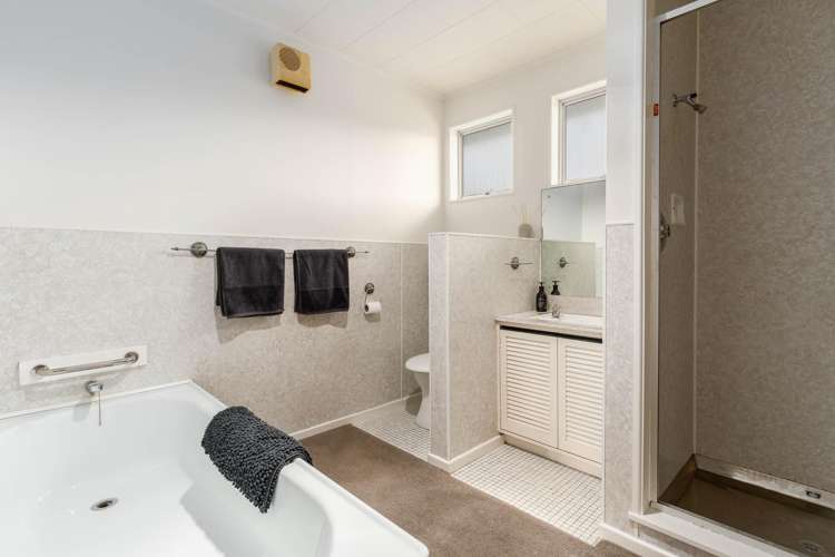 3 Dallas Court Miramar_14