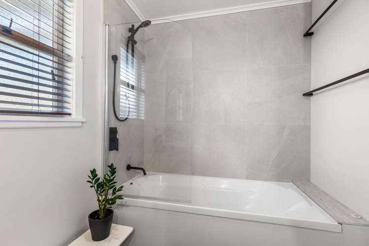 199 Waimumu Road Massey_16