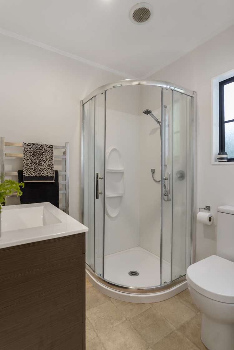 2/20 Fifth Avenue Mount Albert_13