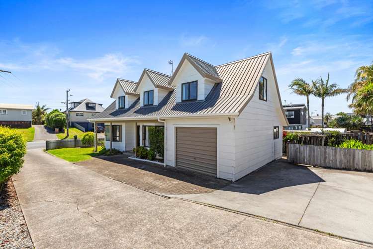 1040A Papamoa Beach Road Papamoa_1