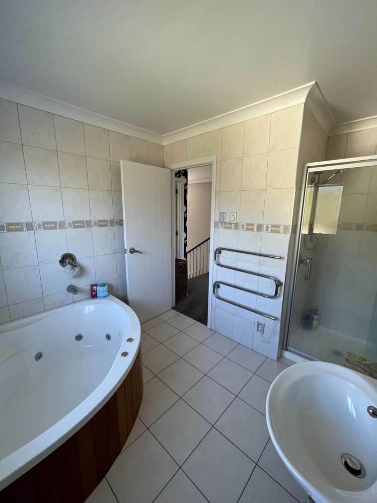 37 Roberta Crescent Orewa_14