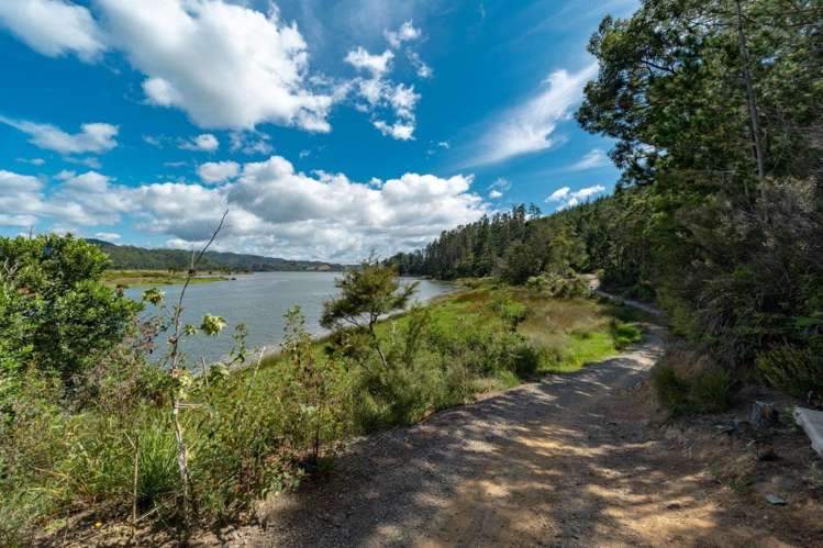 671 Hikuai Settlement Road Pauanui_23