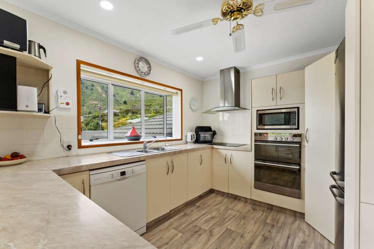 5 Moana View Road Waikawa_20