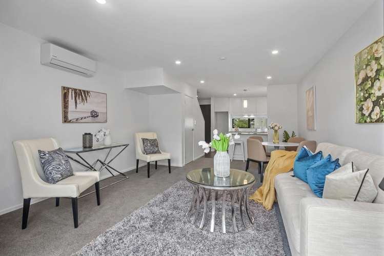 4/10 Shamrock Lane Te Atatu Peninsula_3