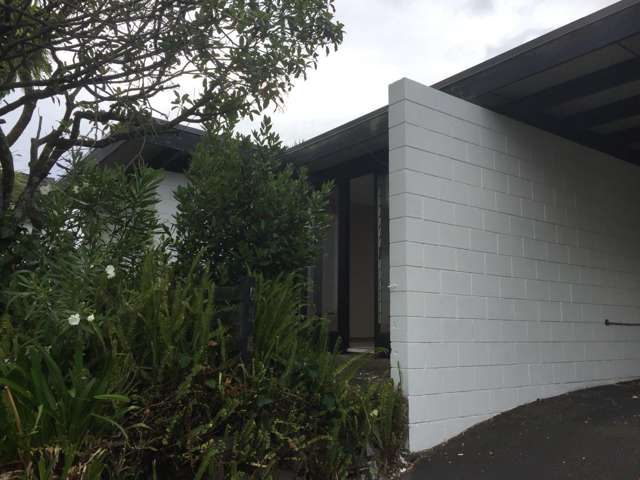 1/4 Conrad Drive Remuera_1