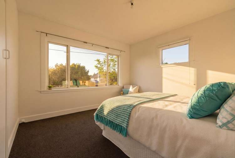 122 Springs Road Hornby_38