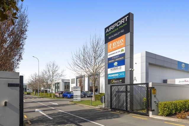 B4, 92  Russley Road Russley_3